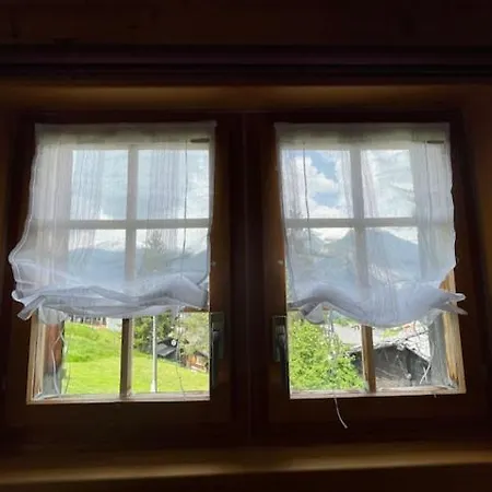 Mazot Jhr Unterbaech Vs Chalet Bachtolen